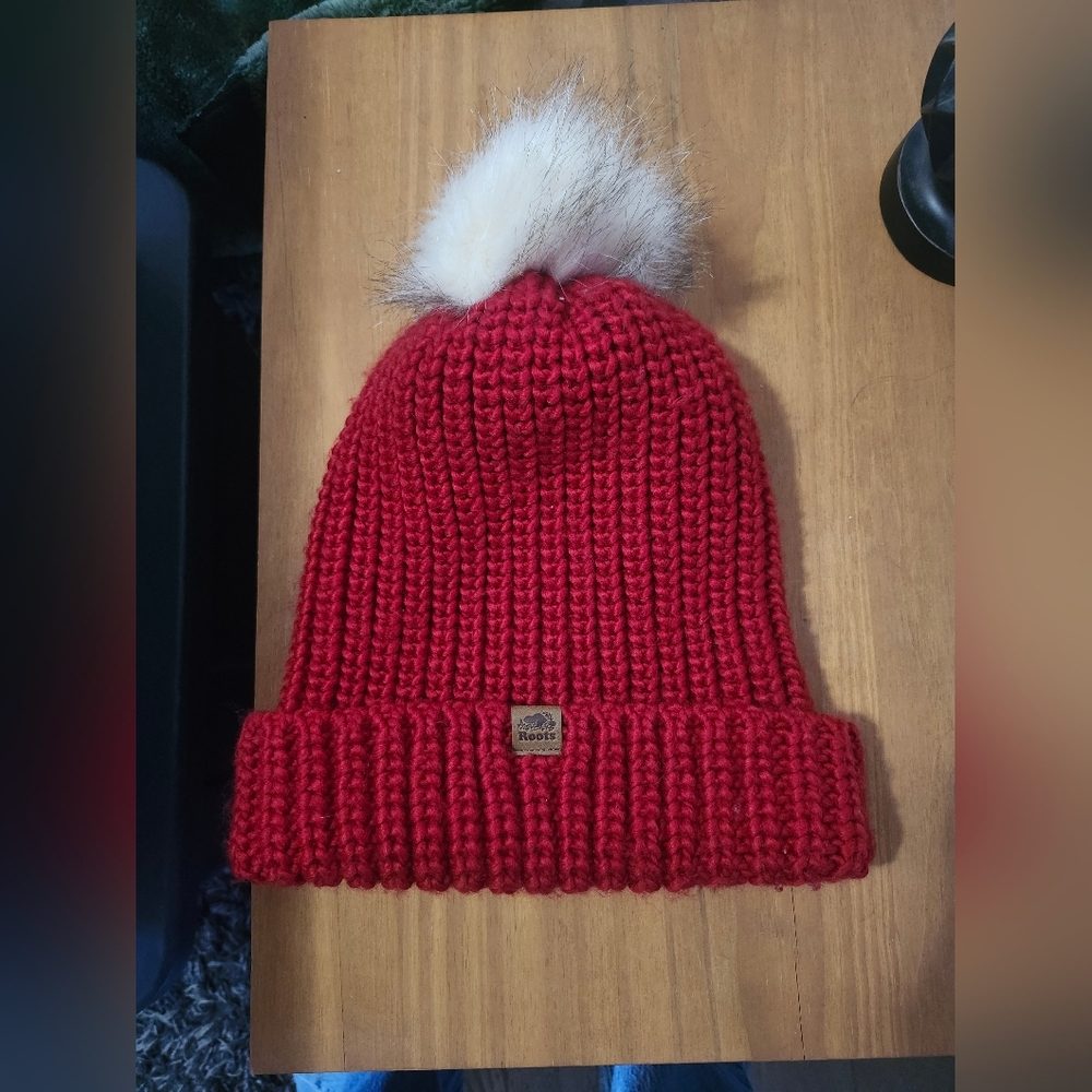 Roots Toque